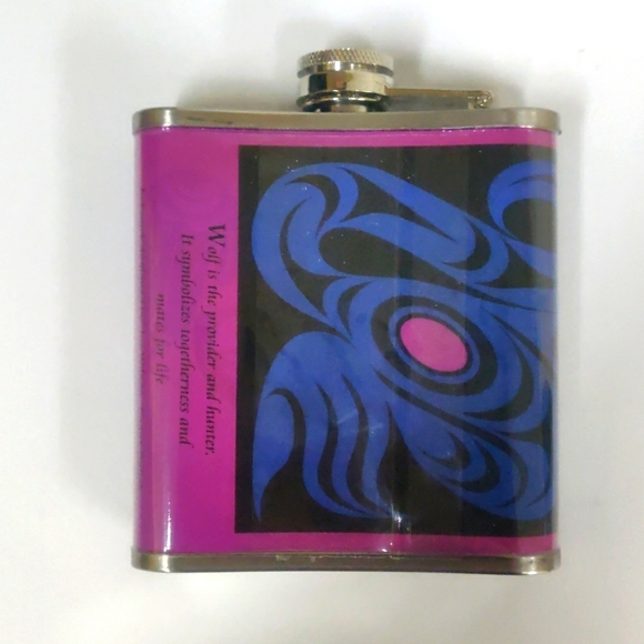 Wolf Indigenous design by Joe Wilson Hip Flask 6oz Stainless Steel - Picture 2 of 6